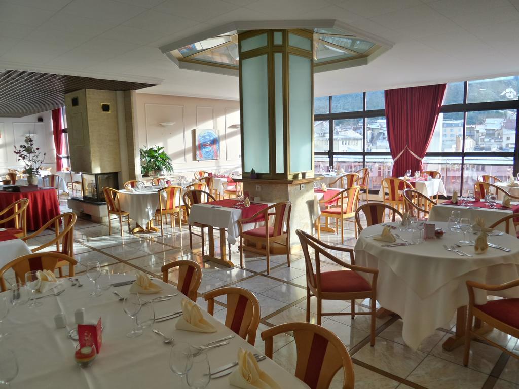 Jura Hotel Restaurant Le Panoramic Сен-Клод Экстерьер фото